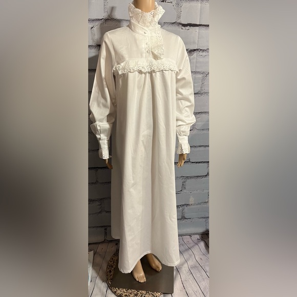 GORGEOUS NWOT Nightgown Victorian Style 100% Cotton Sz Med - Picture 7 of 7